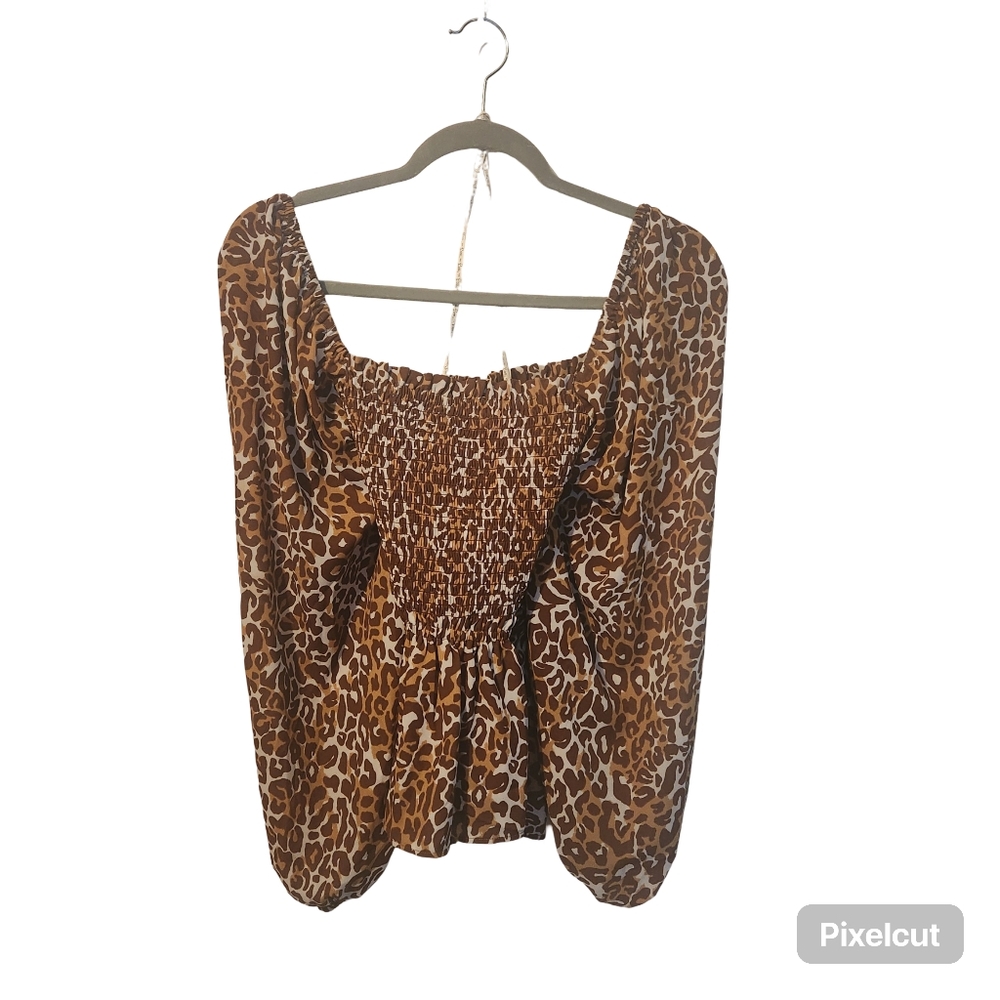 Xl Animal Print sweetheart neck Top